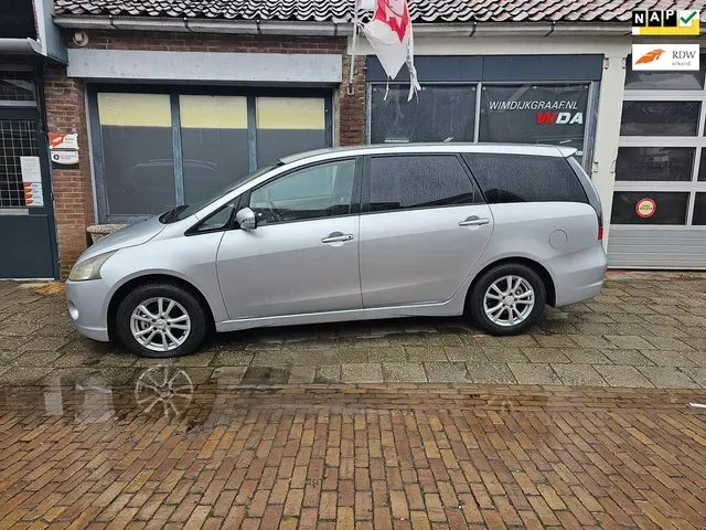 Mitsubishi Grandis (2005) — foto 1