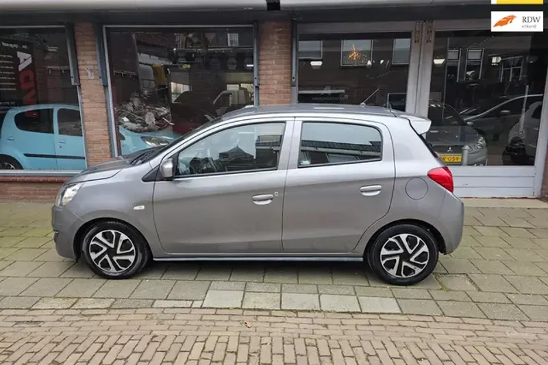 Mitsubishi Space Star (2016)