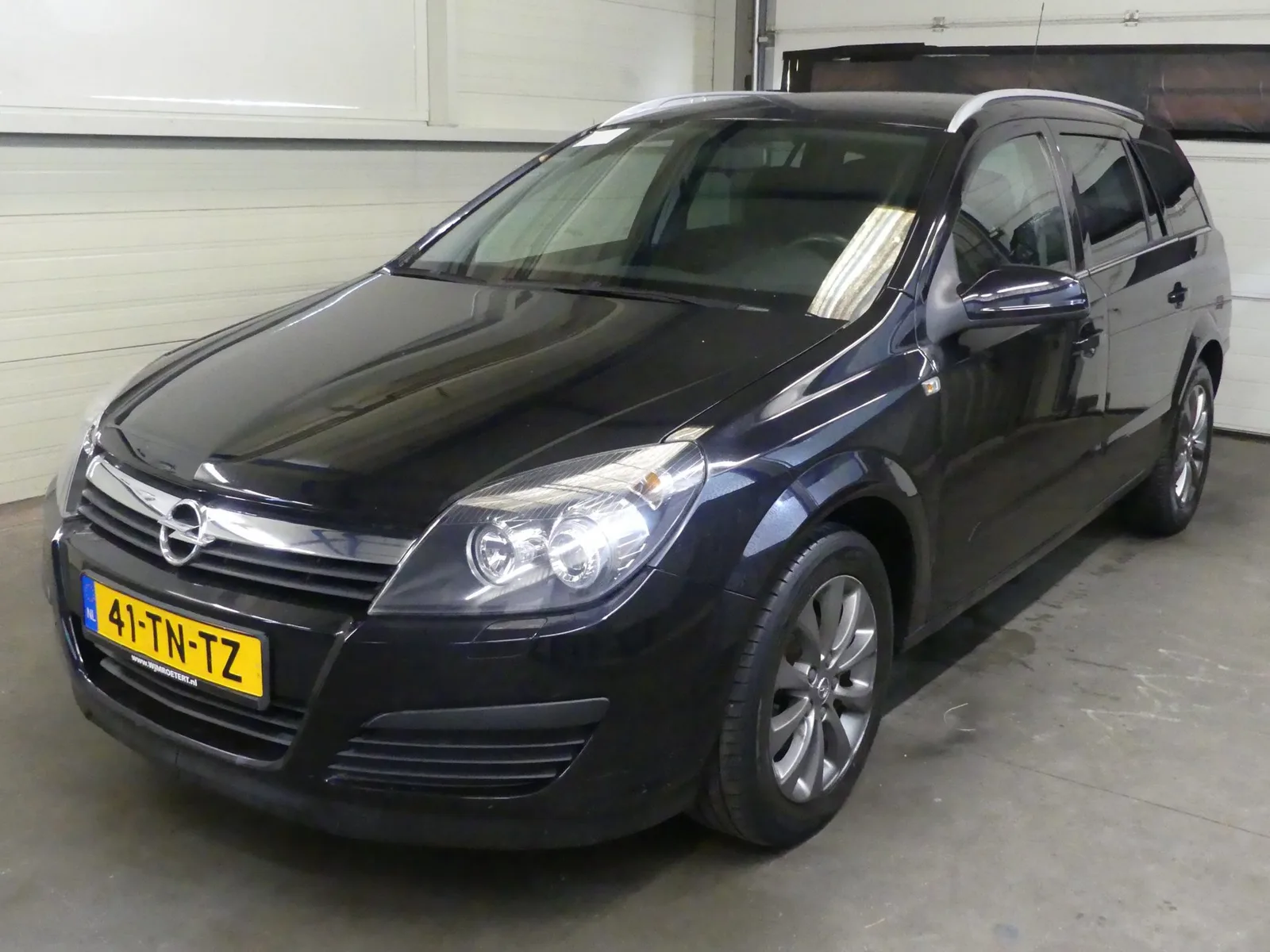 Opel Astra (2006) — foto 1