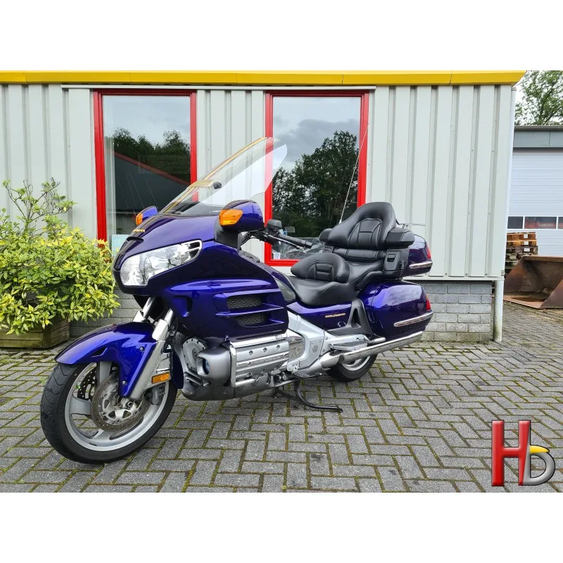 Honda Gold Wing GL1800 (2002) — foto 1