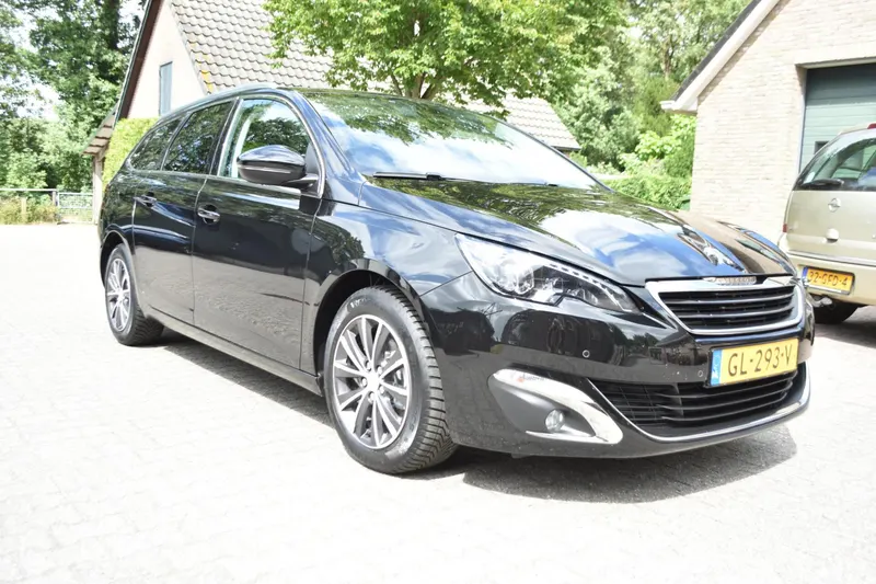 Peugeot 308 (2015)