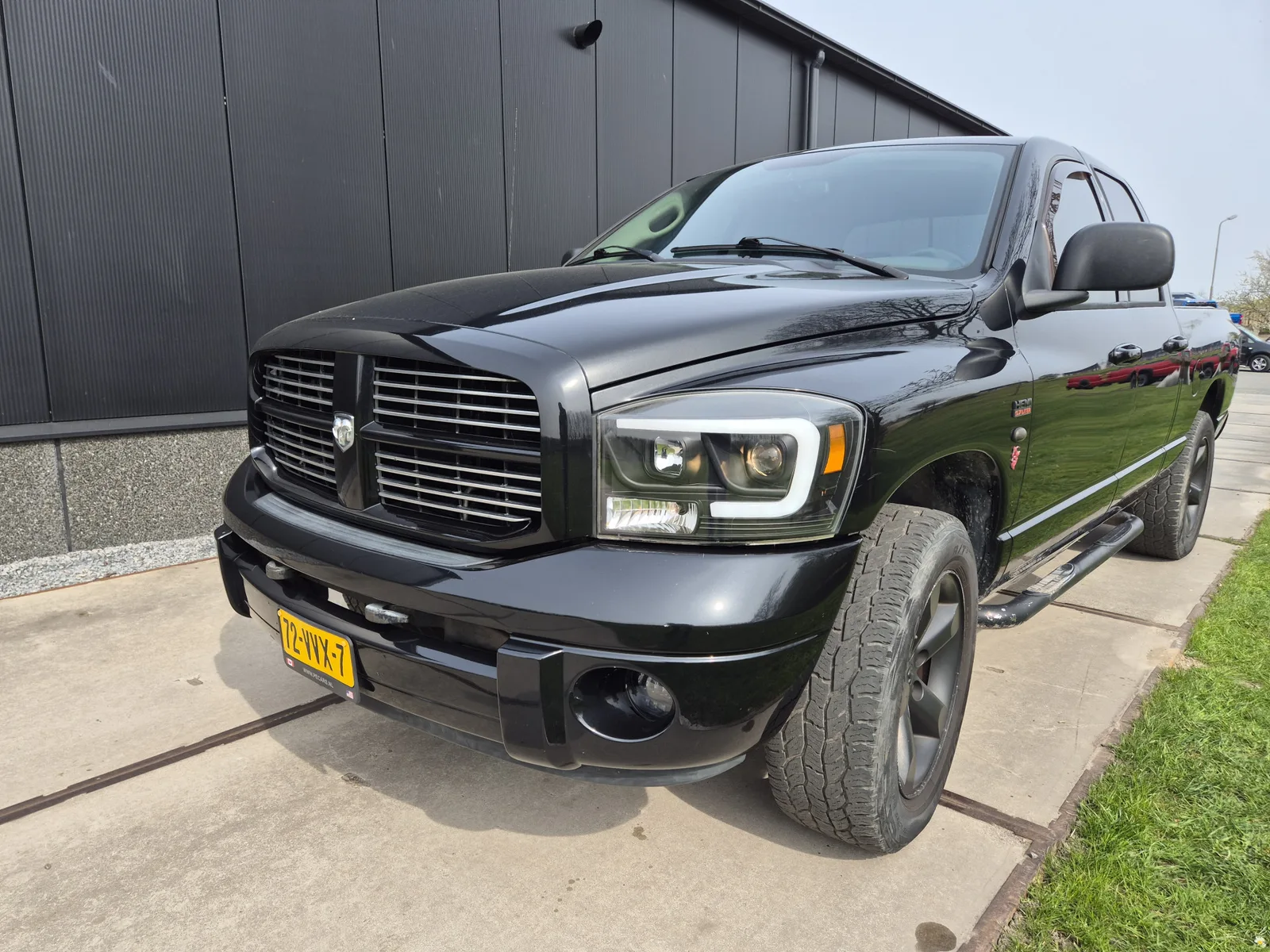 Dodge Ram (2008) — foto 1