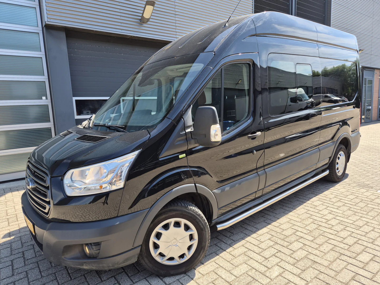 Ford Transit (2017) — foto 1