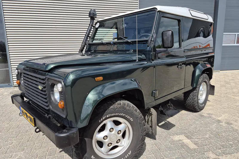 Land Rover Defender (2000)