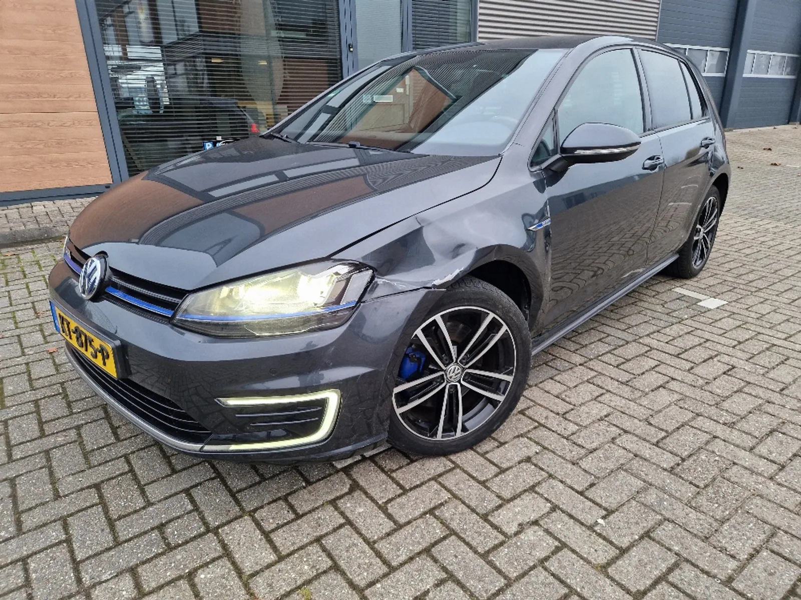 Volkswagen Golf (2016) — foto 1