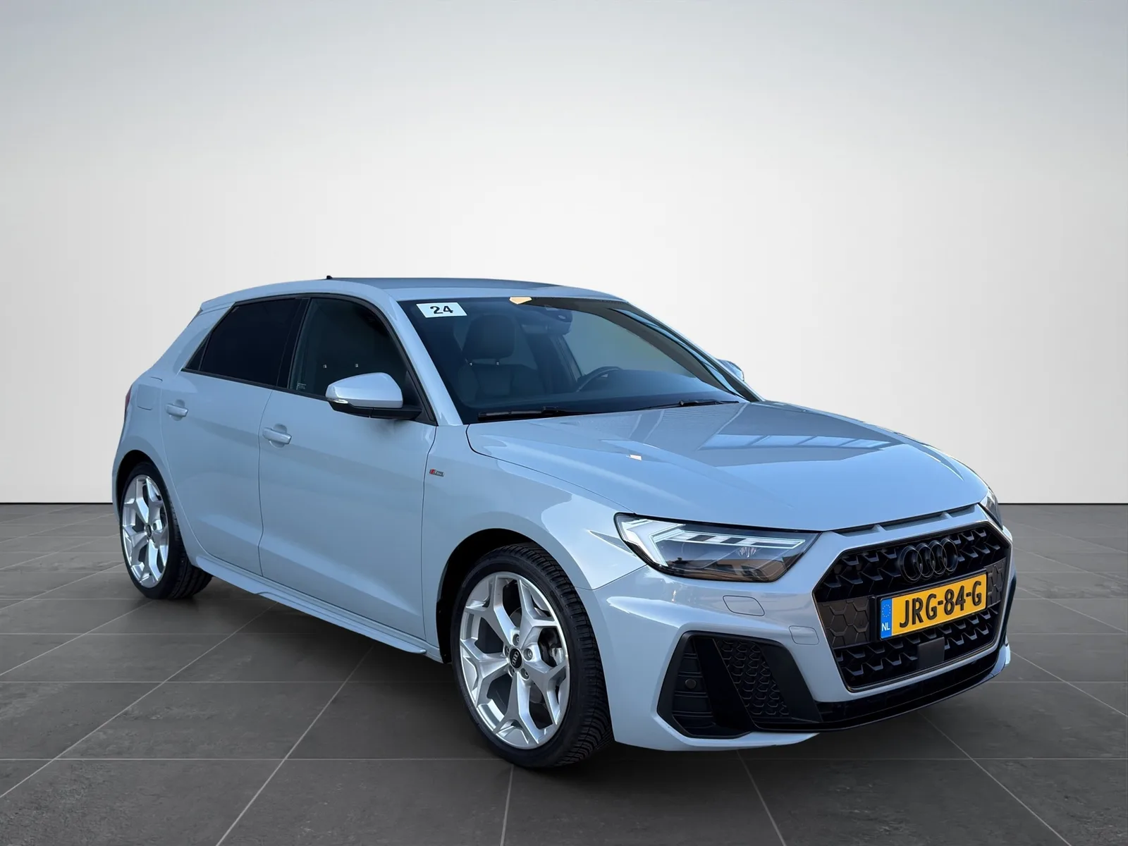Audi A1 (2023) — foto 1
