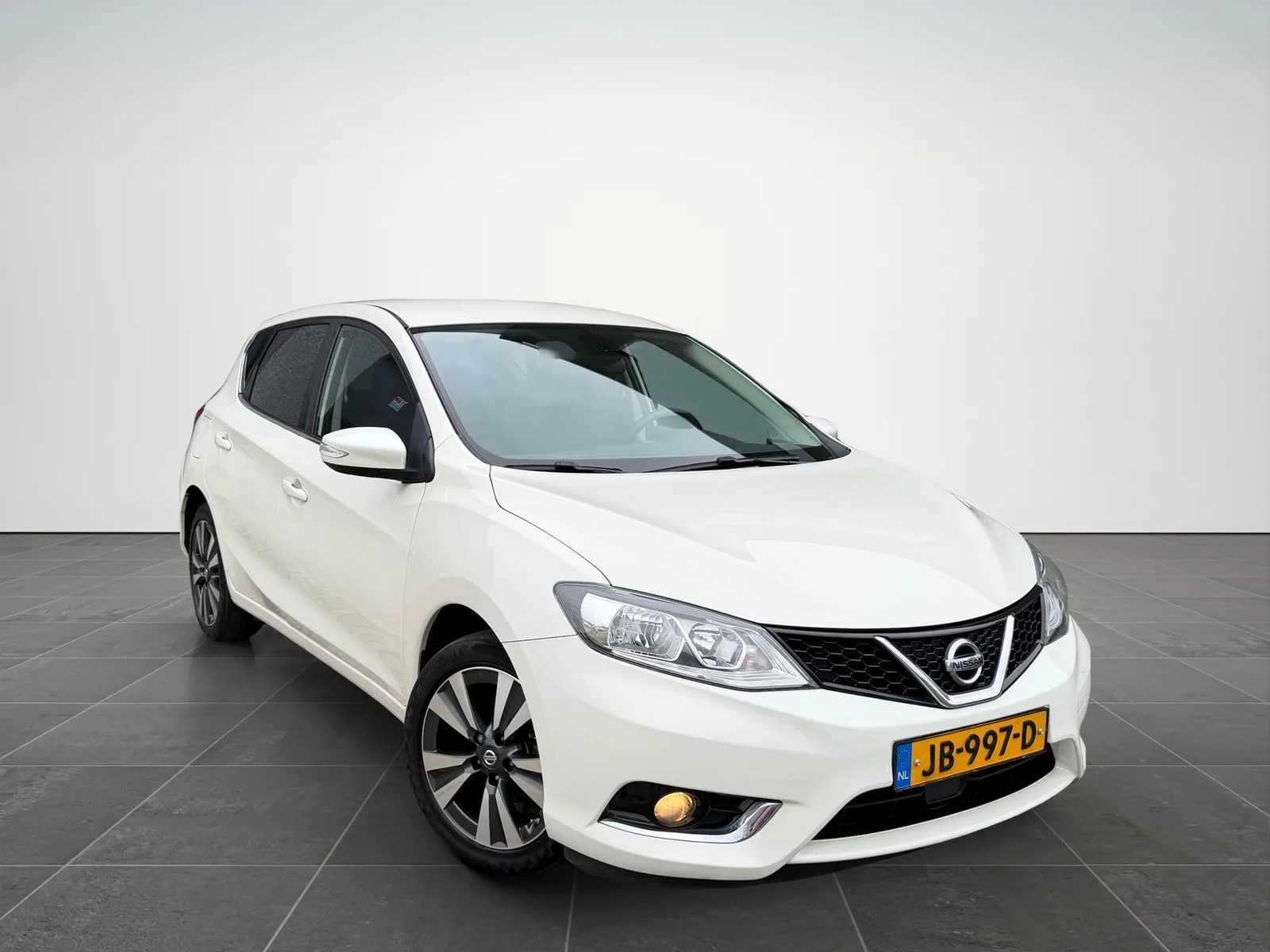 Nissan Pulsar (2016) — foto 1