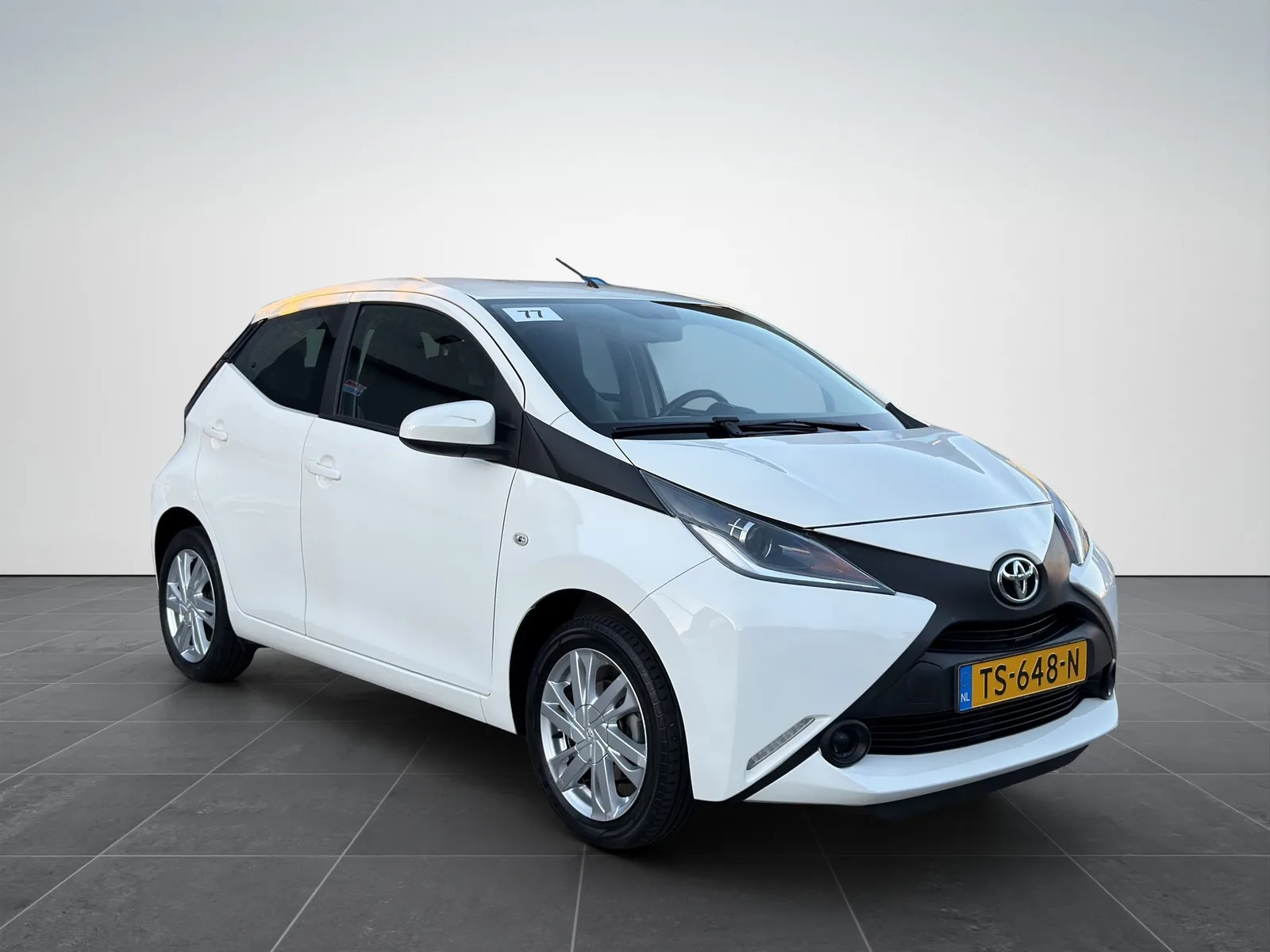 Toyota Aygo (2016) — foto 1