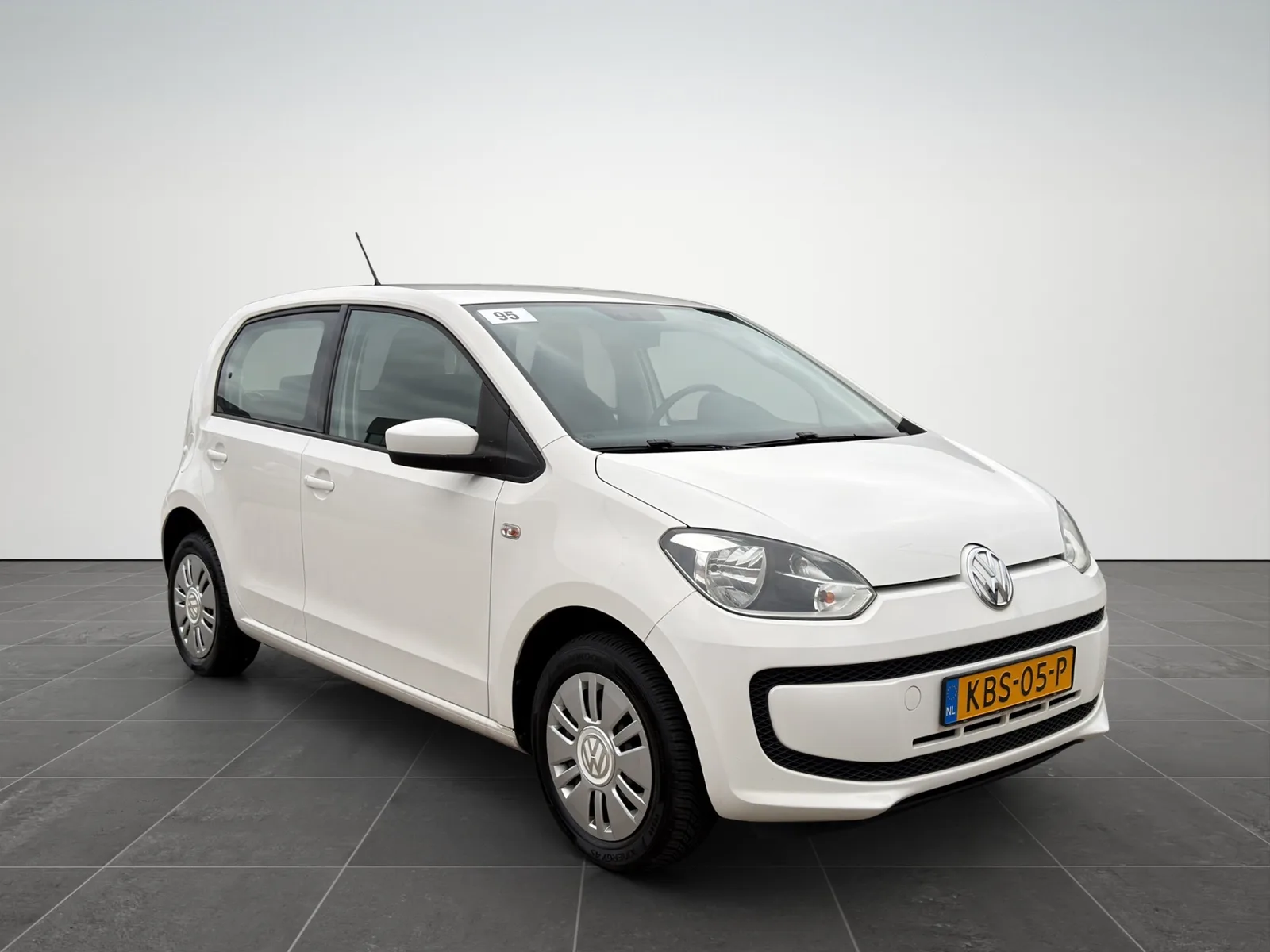 Volkswagen Up! (2013) — foto 1