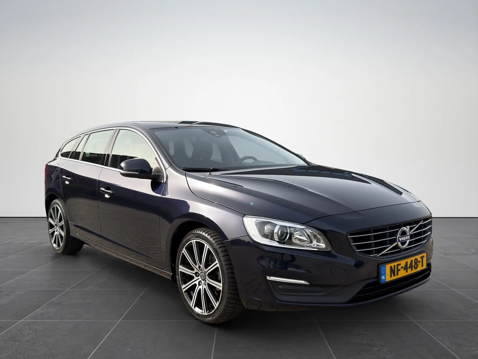 Volvo V60 (2017) — foto 1