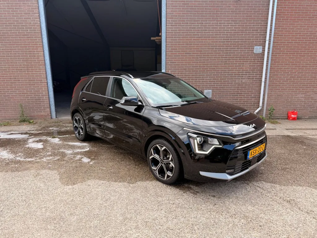 Kia Niro (2024) — foto 1