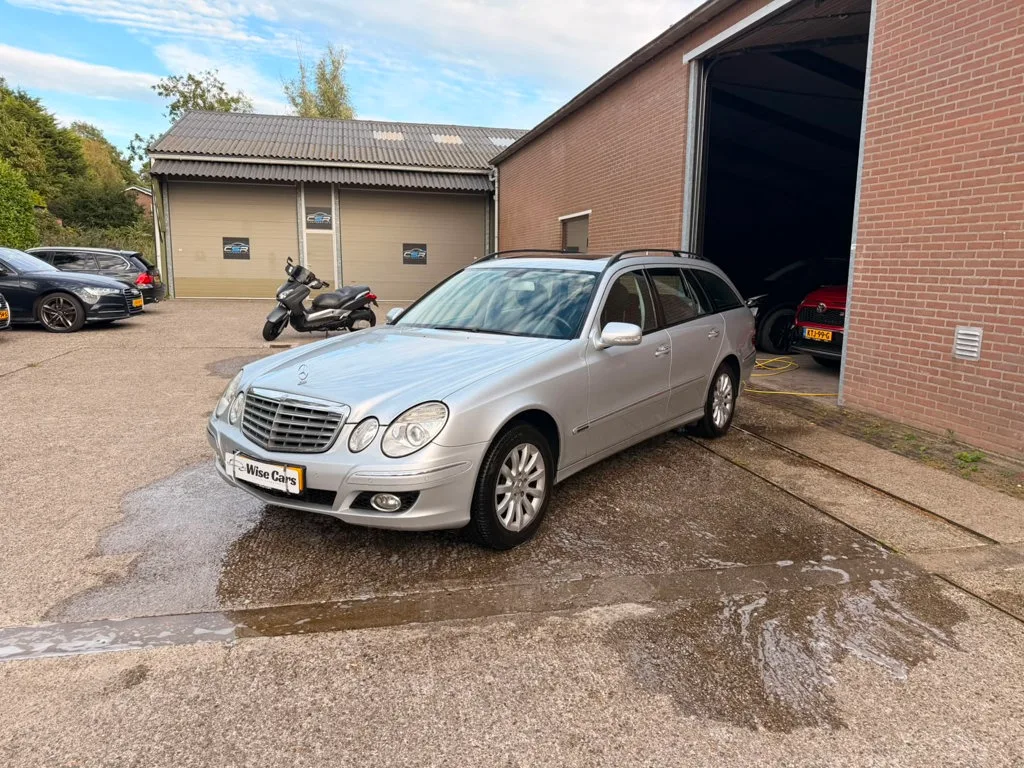 Mercedes-Benz E-Klasse (2007) — foto 1