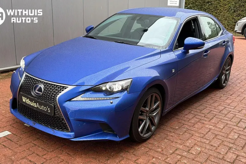 Lexus IS (2014)