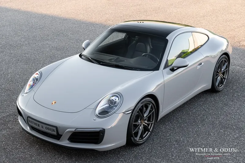 Porsche 911 (2018)