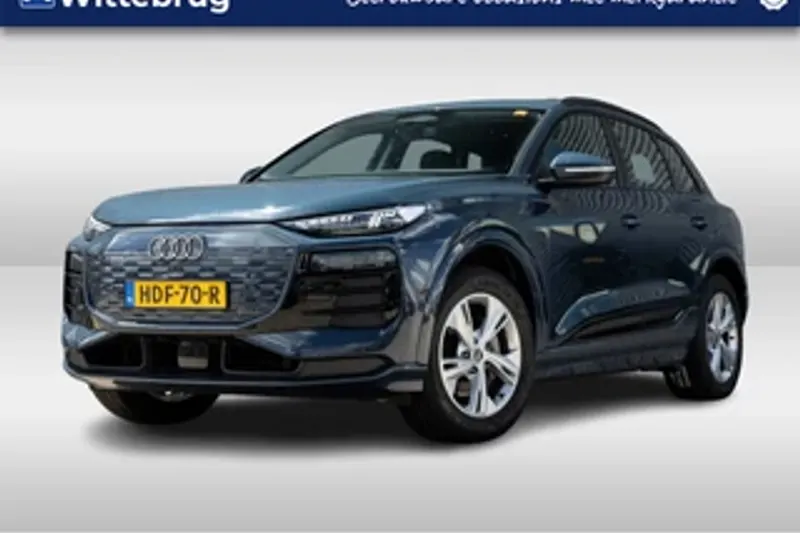 Audi Q6 e-tron (2025)
