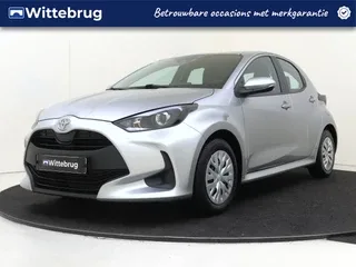 Toyota Yaris (2023) — foto 1