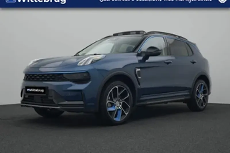 Lynk & Co 01 (2023)
