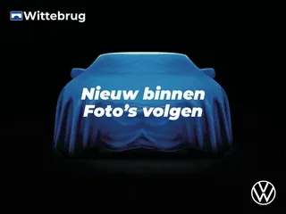 Volkswagen Golf (2023) — foto 1