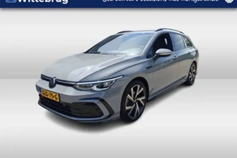 Volkswagen Golf (2023)