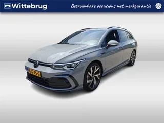Volkswagen Golf (2023) — foto 1