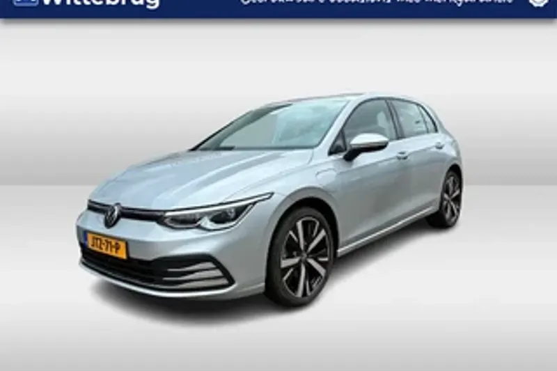 Volkswagen Golf (2021)