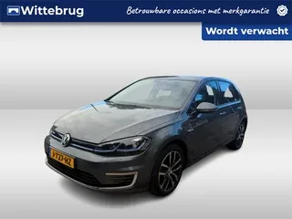 Volkswagen E-Golf (2020) — foto 1