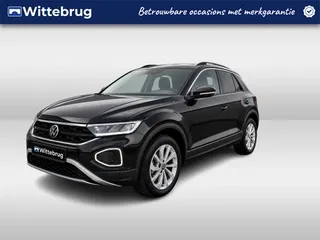 Volkswagen T-Roc (2024) — foto 1