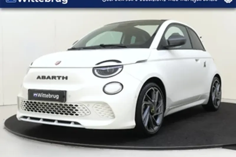 Fiat 500C (2025)