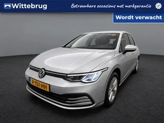 Volkswagen Golf (2022) — foto 1