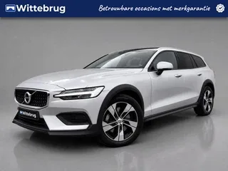 Volvo V60 Cross Country (2019) — foto 1