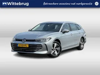 Volkswagen Passat (2024) — foto 1