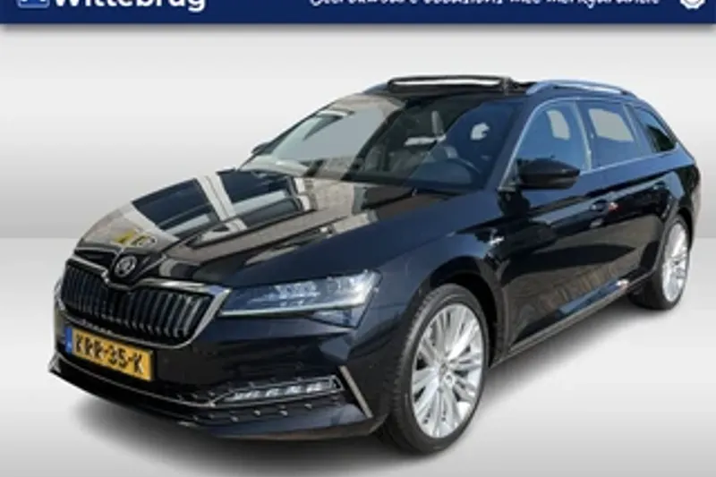 Škoda Superb (2022)