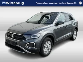 Volkswagen T-Roc (2022) — foto 1