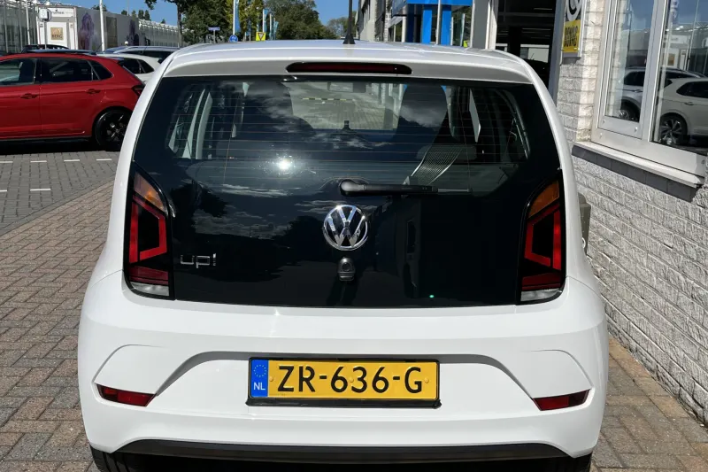 Volkswagen Up! (2019)