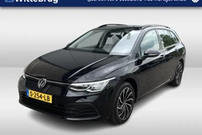 Volkswagen Golf (2023)