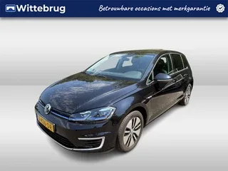Volkswagen E-Golf (2020) — foto 1