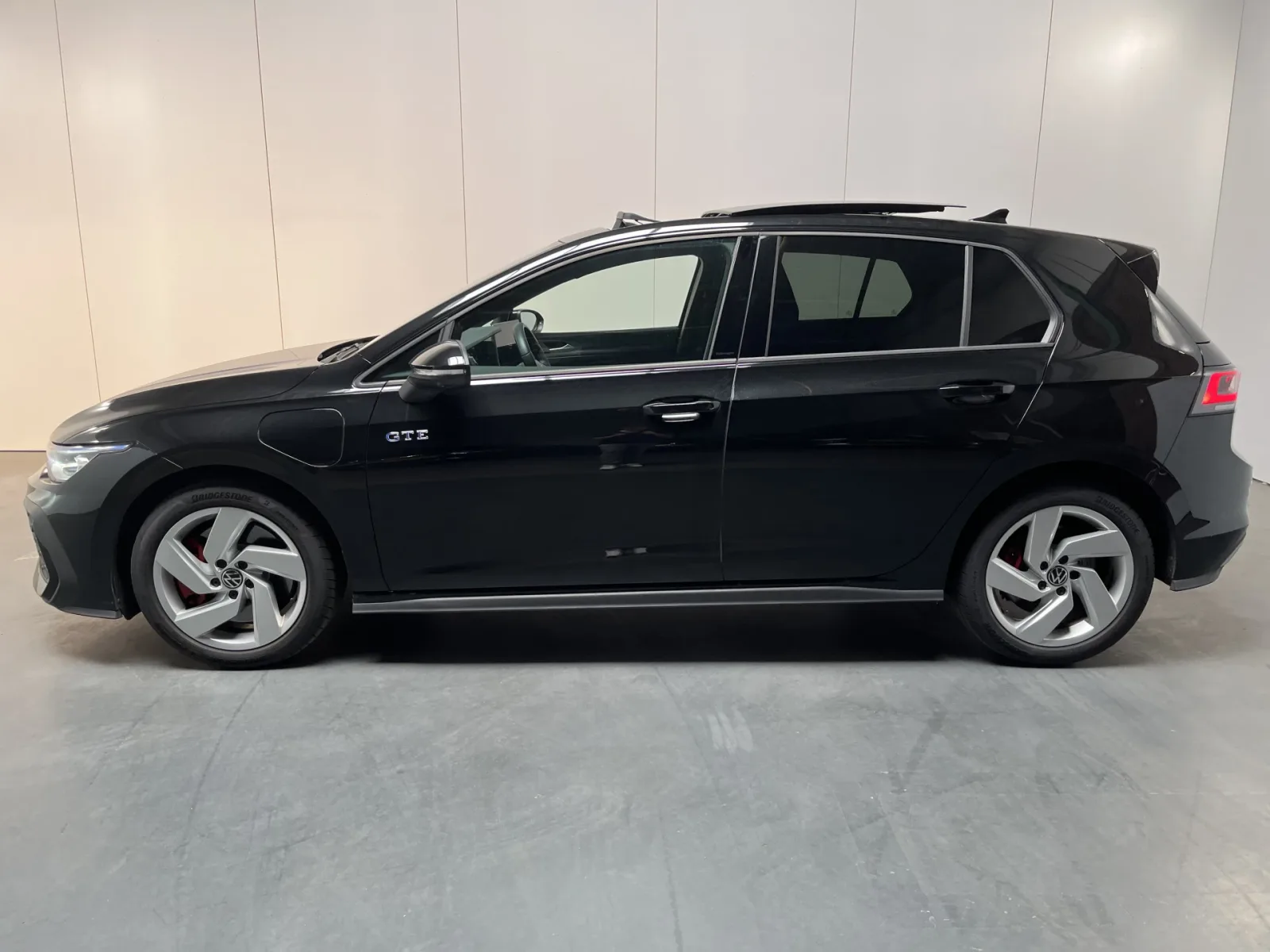 Volkswagen Golf (2026) — foto 1