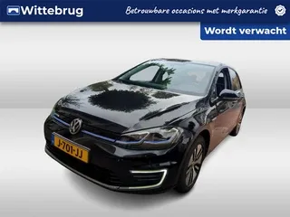 Volkswagen E-Golf (2020) — foto 1