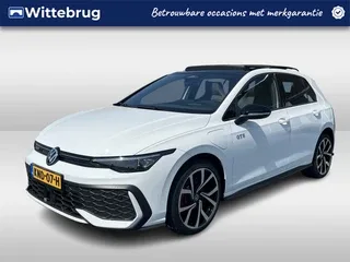 Volkswagen Golf (2025) — foto 1