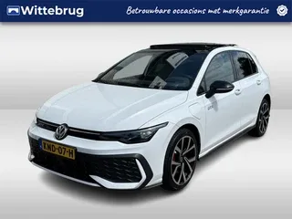 Volkswagen Golf (2025) — foto 1