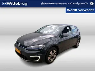 Volkswagen E-Golf (2020) — foto 1