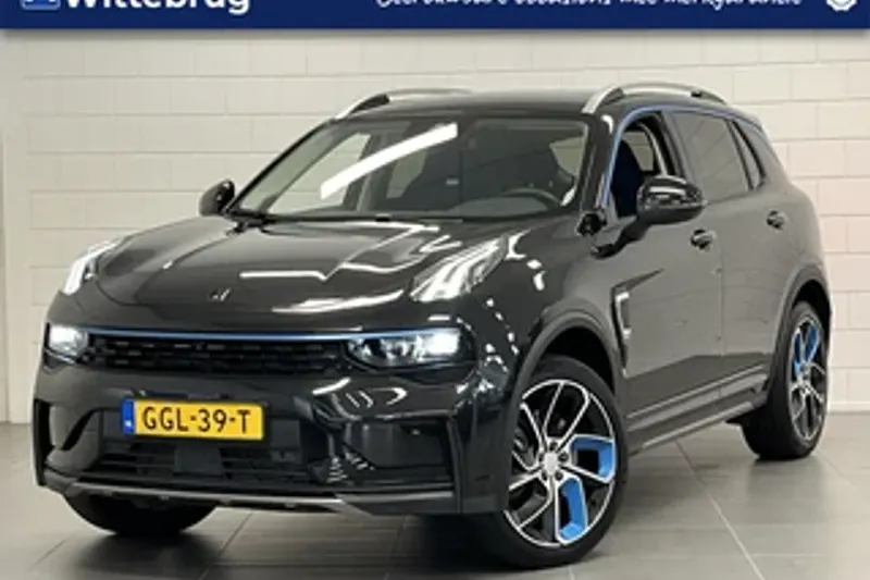 Lynk & Co 01 (2022)