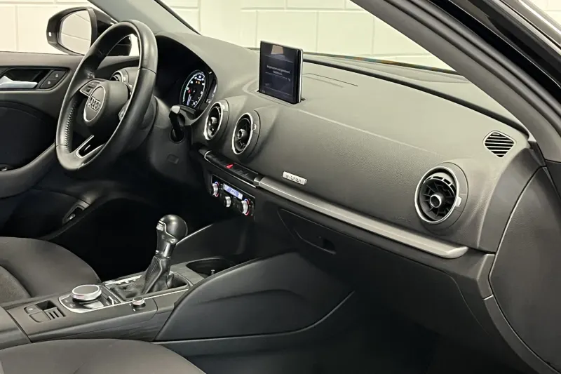 Audi A3 (2017)
