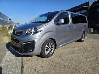 Peugeot Traveller (2021) — foto 1