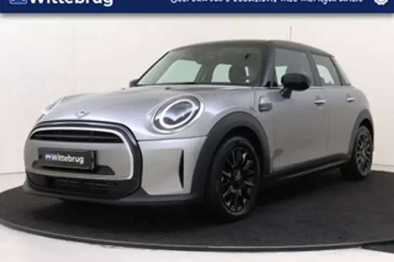 MINI Cooper (2023)