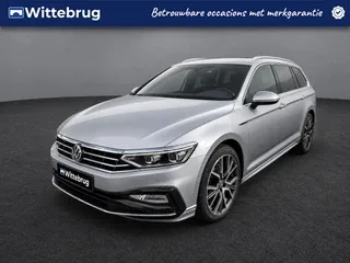 Volkswagen Passat (2022) — foto 1