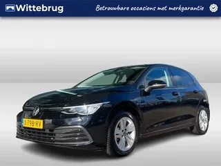 Volkswagen Golf (2024) — foto 1