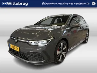 Volkswagen Golf (2021) — foto 1