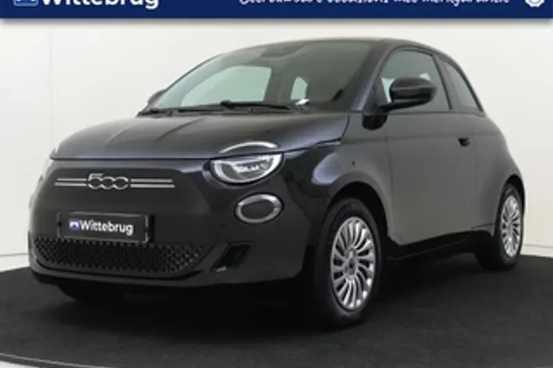 Fiat 500 (2023)