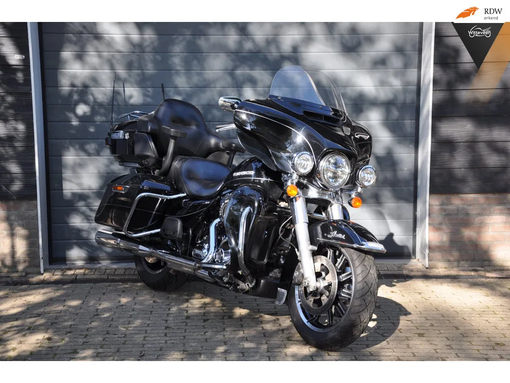 Harley-Davidson Electra Glide Ultra Limited (2015) — foto 1